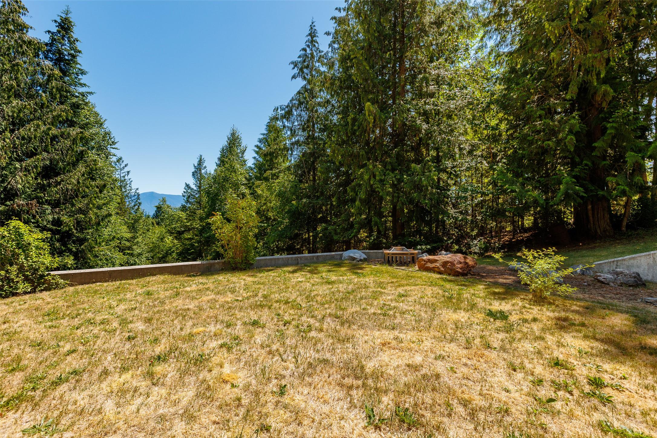 1548 Teetzel Road, Creston, BC - Outdoor