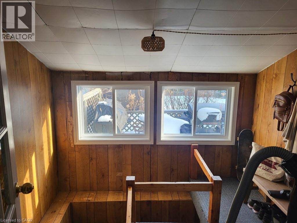 42 Avenue Road, Cambridge, ON - Indoor