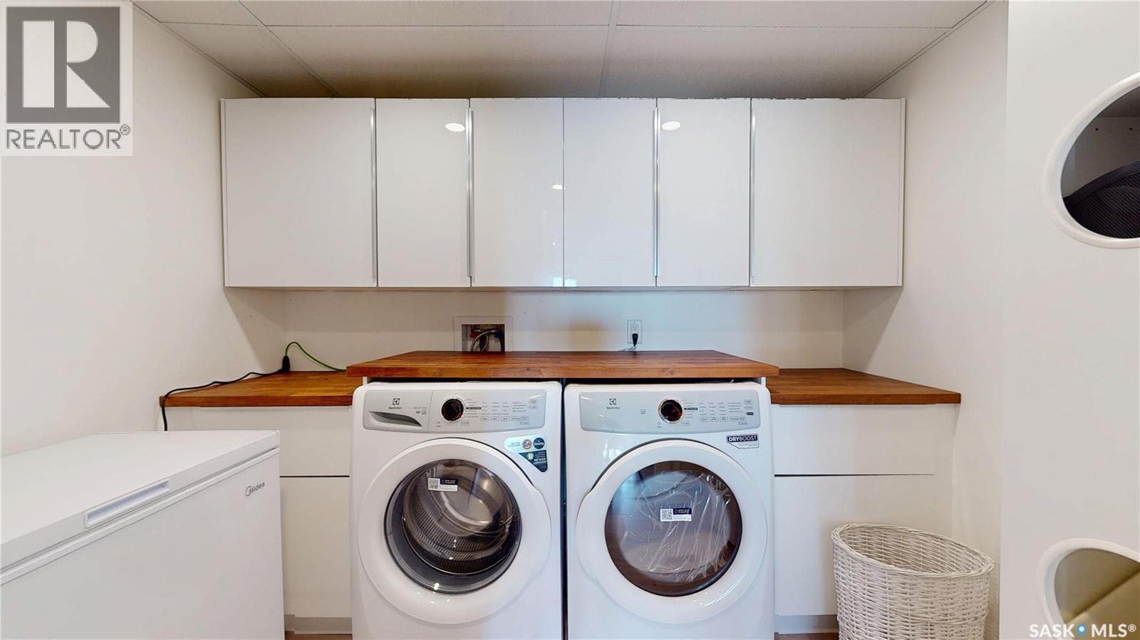 8507 Kestral Drive, Regina, SK - Indoor Photo Showing Laundry Room