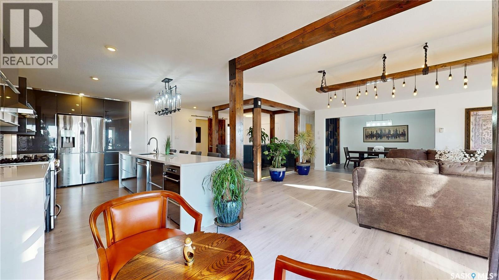 8507 Kestral Drive, Regina, SK - Indoor