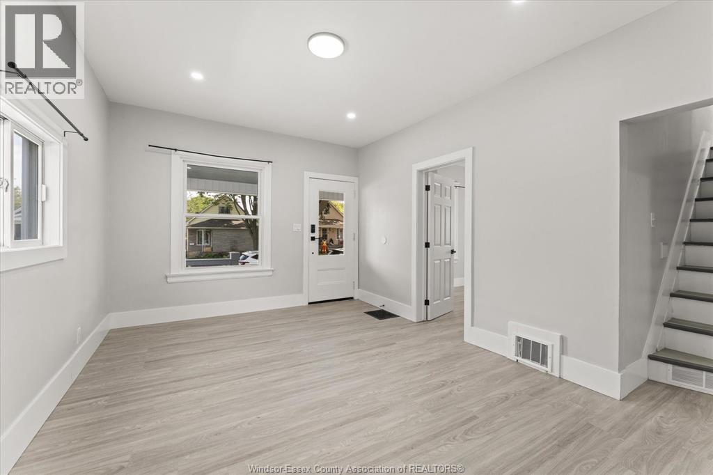 371 Curry, Windsor, ON - Indoor Photo Showing Other Room