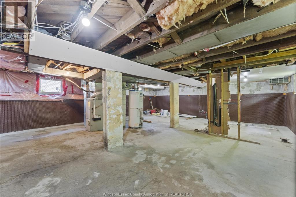371 Curry, Windsor, ON - Indoor Photo Showing Basement