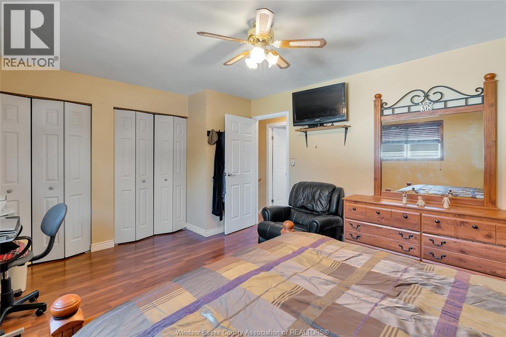 2665 Robert, Windsor, ON - Indoor Photo Showing Bedroom