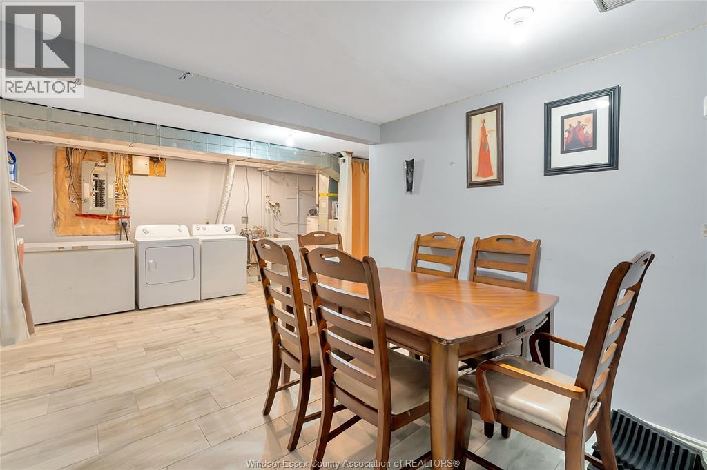 2665 Robert, Windsor, ON - Indoor Photo Showing Other Room