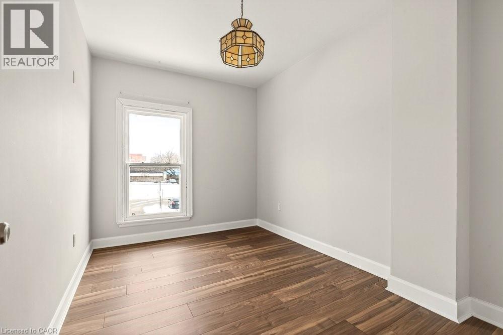 285 Mary Street, Hamilton, ON - Indoor Photo Showing Other Room