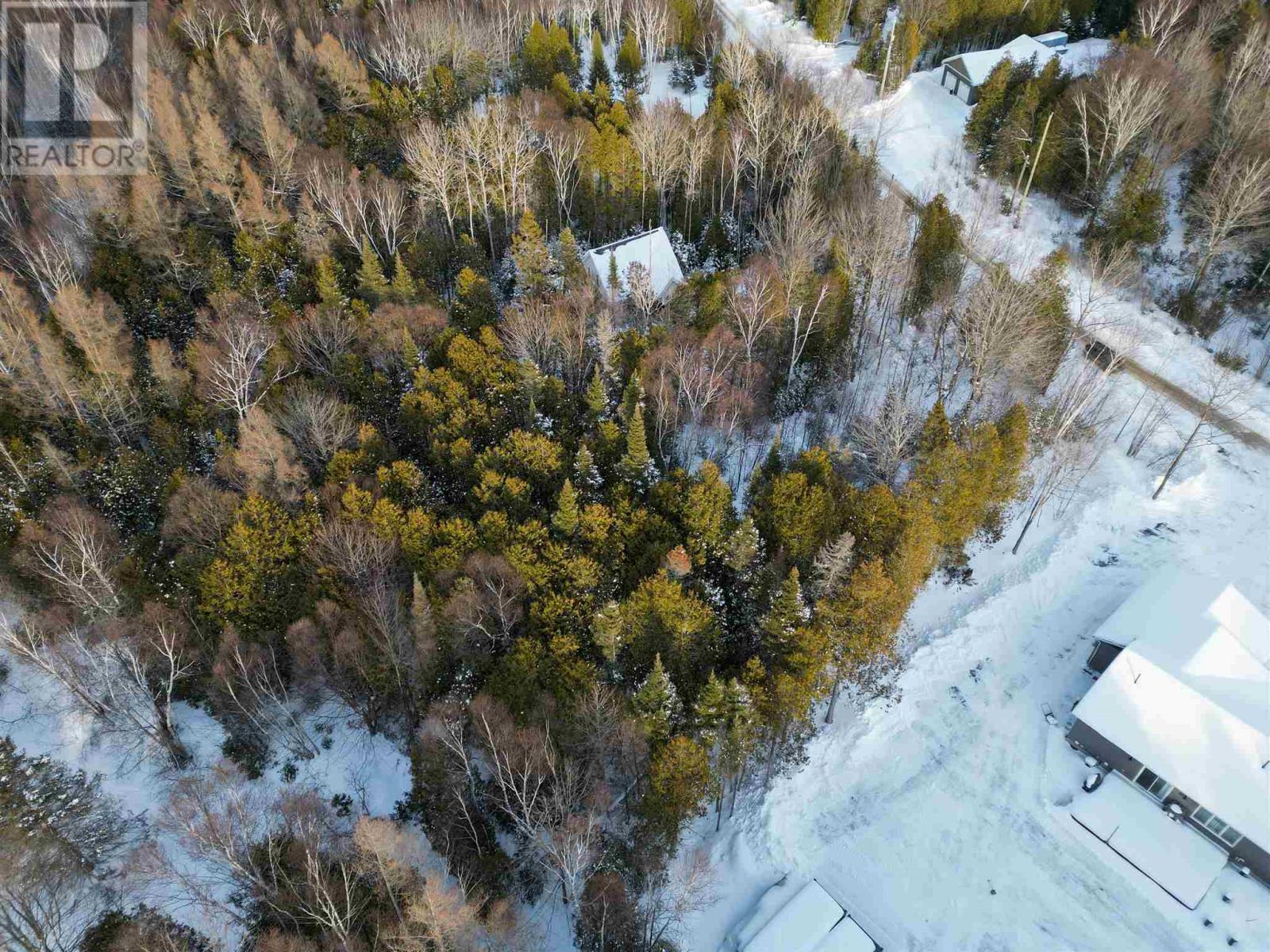 18 Lake Dr, Blind River, ON