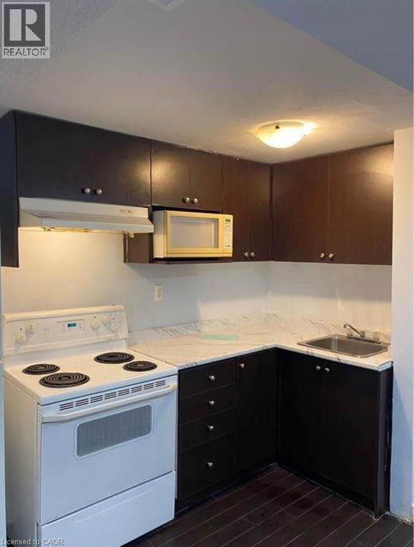 2644 Lundene Road, Mississauga, ON - Indoor Photo Showing Kitchen