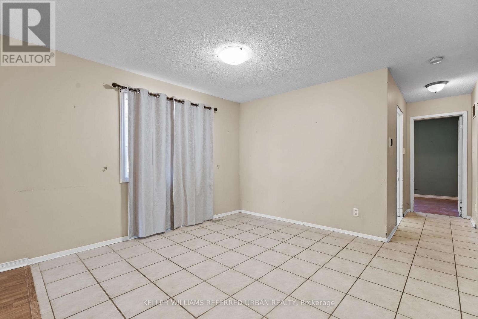 1253 Thorpe Road, Burlington, ON - Indoor Photo Showing Other Room