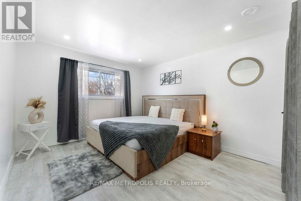 263 Fergus Avenue, Kitchener, ON - Indoor Photo Showing Bedroom