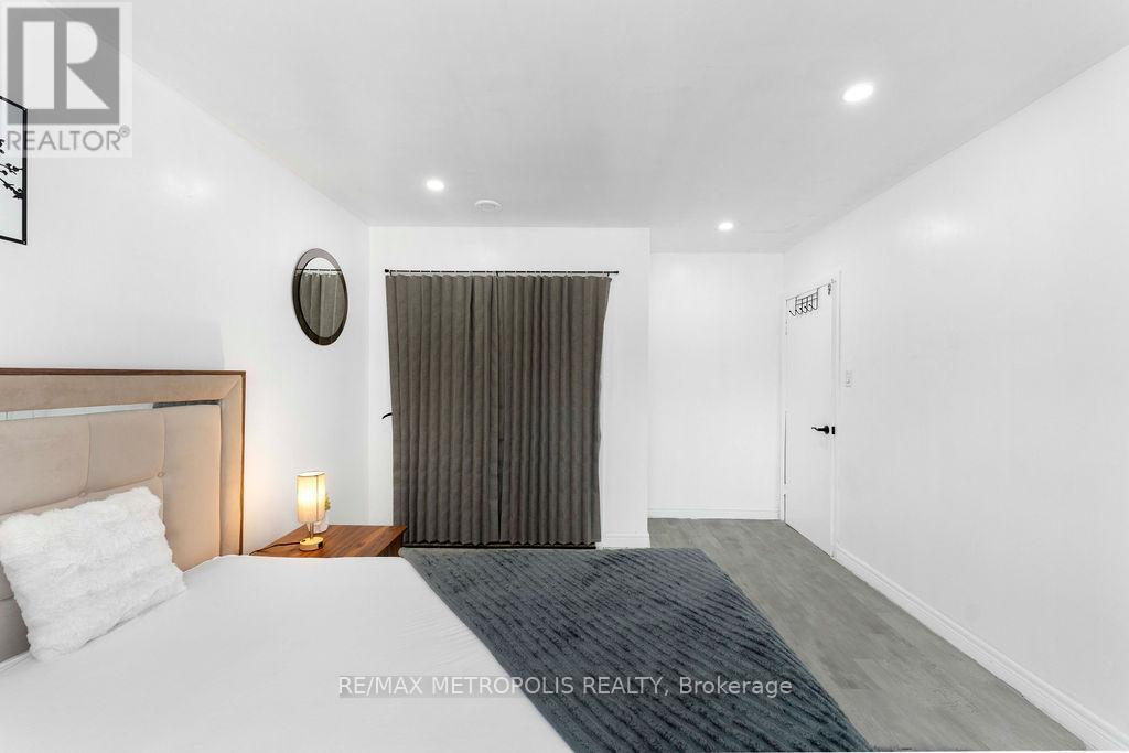 263 Fergus Avenue, Kitchener, ON - Indoor Photo Showing Bedroom