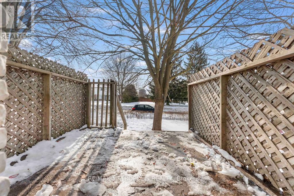 263 Fergus Avenue, Kitchener, ON - Outdoor