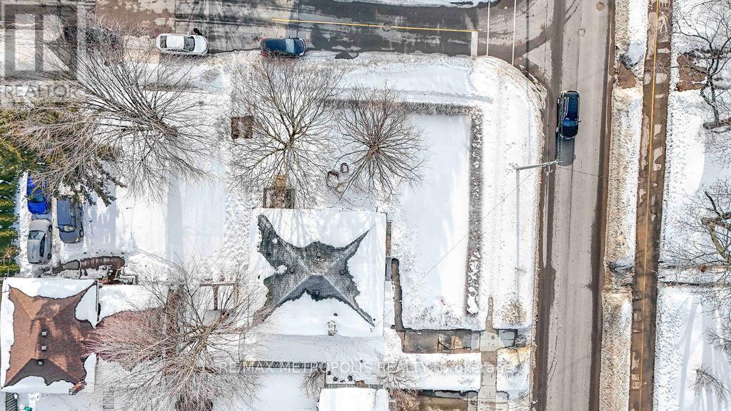 263 Fergus Avenue, Kitchener, ON - Outdoor