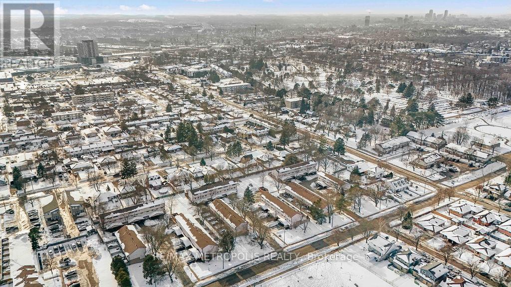 263 Fergus Avenue, Kitchener, ON - Outdoor With View