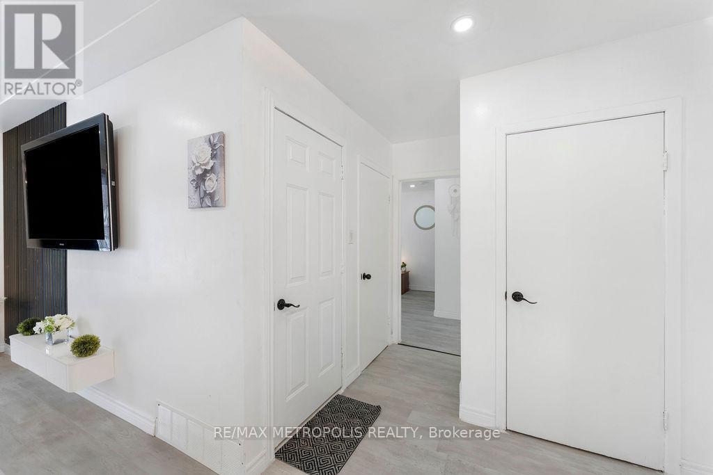 263 Fergus Avenue, Kitchener, ON - Indoor Photo Showing Other Room