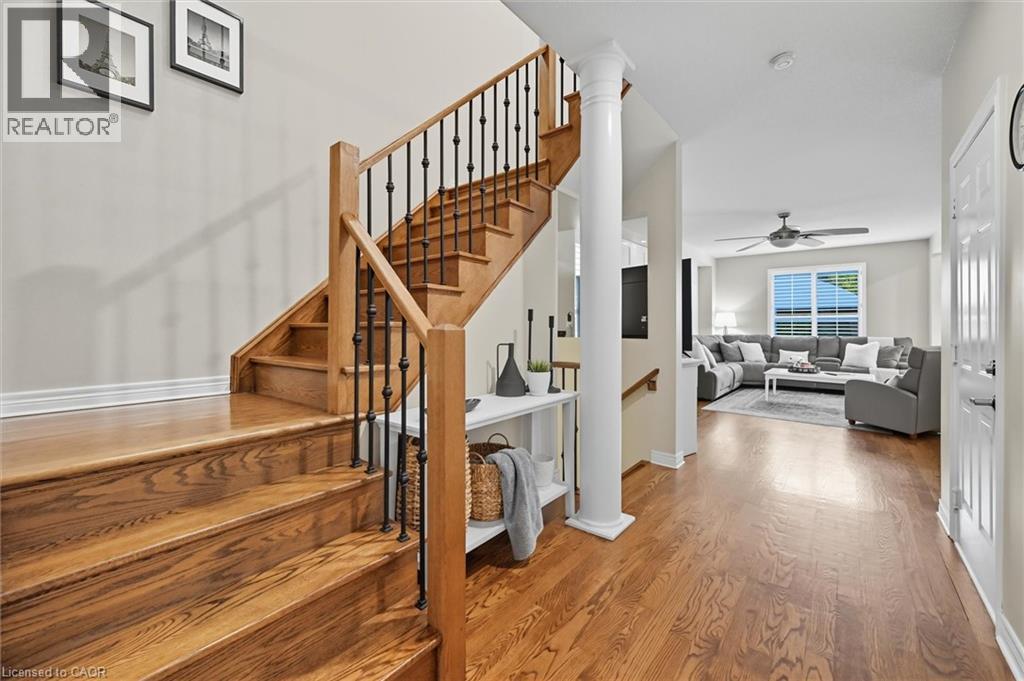 2265 Stokes Lane, Burlington, ON - Indoor Photo Showing Other Room