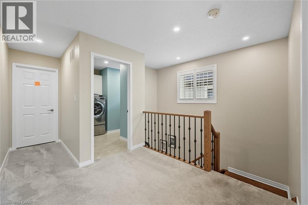 2265 Stokes Lane, Burlington, ON - Indoor Photo Showing Other Room