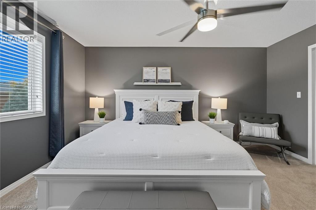 2265 Stokes Lane, Burlington, ON - Indoor Photo Showing Bedroom