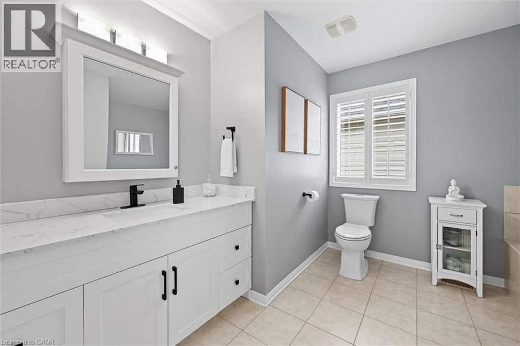 2265 Stokes Lane, Burlington, ON - Indoor Photo Showing Bathroom