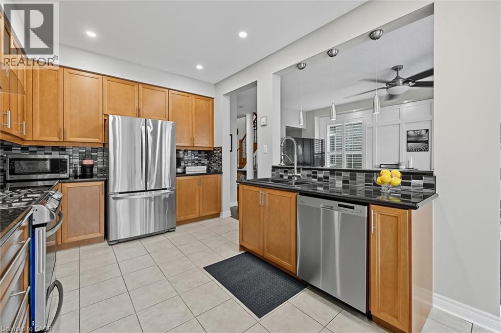 2265 Stokes Lane, Burlington, ON - Indoor Photo Showing Kitchen With Double Sink