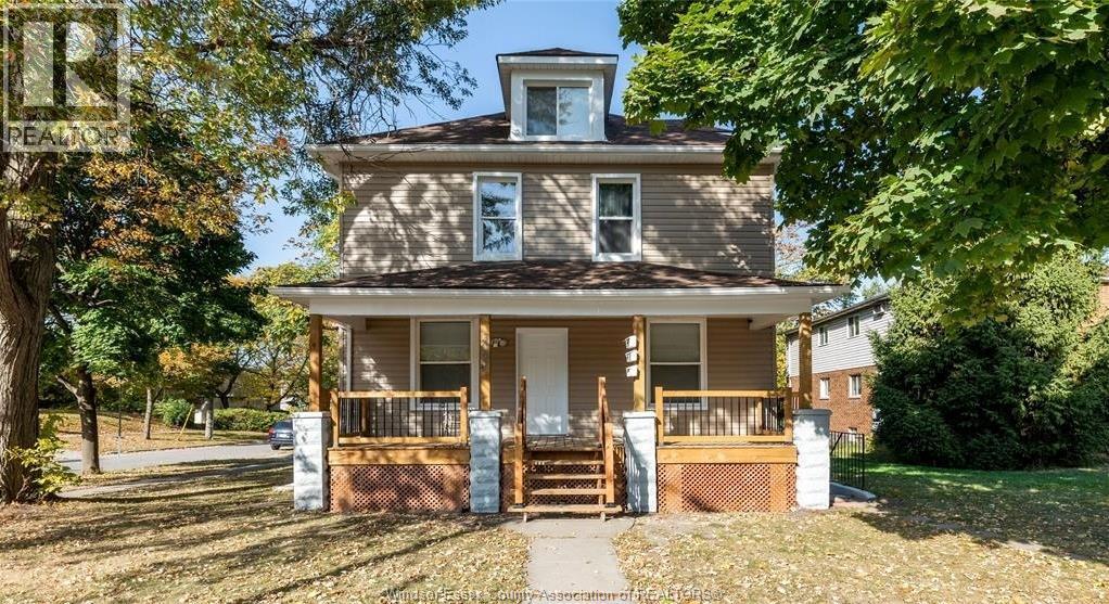 3092 Sandwich Unit# Upper, Windsor, ON - Outdoor With Deck Patio Veranda