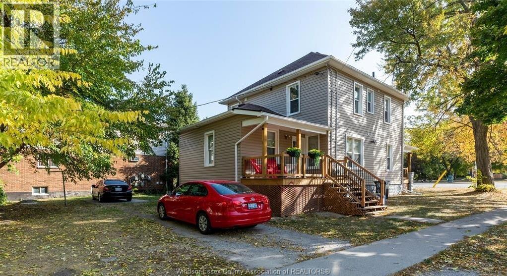 3092 Sandwich Unit# Upper, Windsor, ON - Outdoor