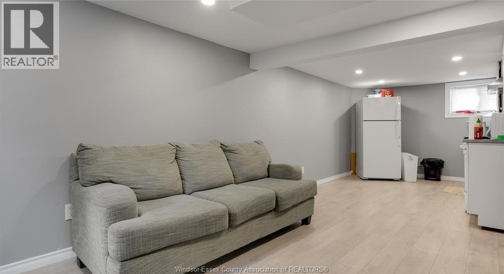 3092 Sandwich Unit# Upper, Windsor, ON - Indoor Photo Showing Basement