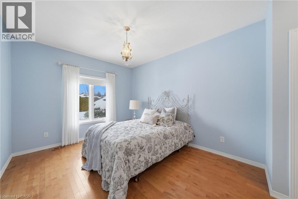 46 Manitoulin Trail, Hamilton, ON - Indoor Photo Showing Bedroom