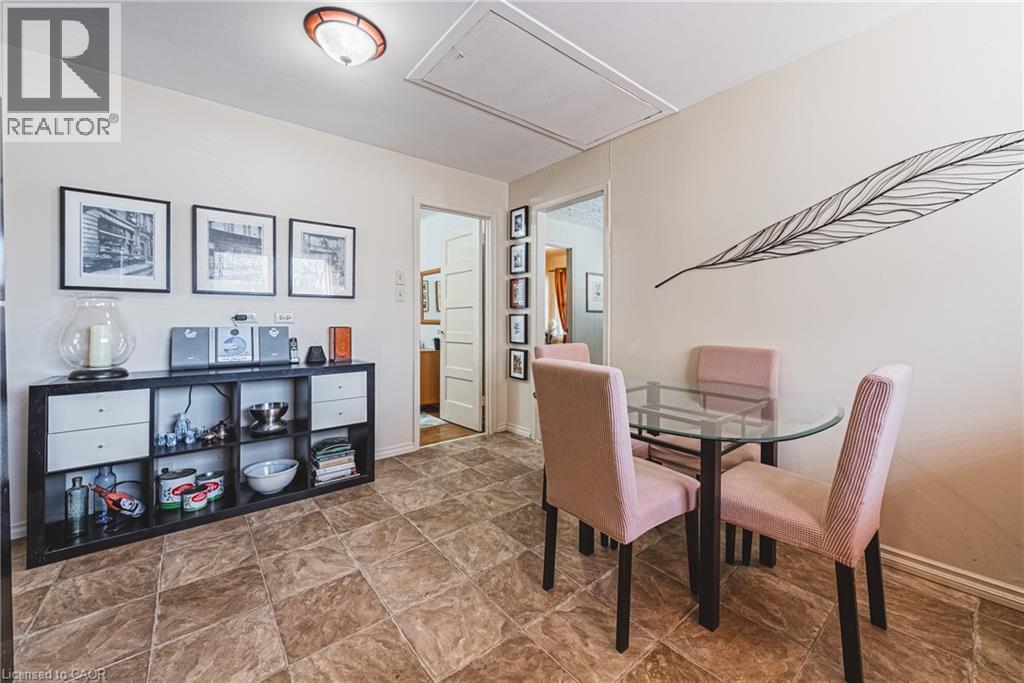 28 Munn Street, Hamilton, ON - Indoor