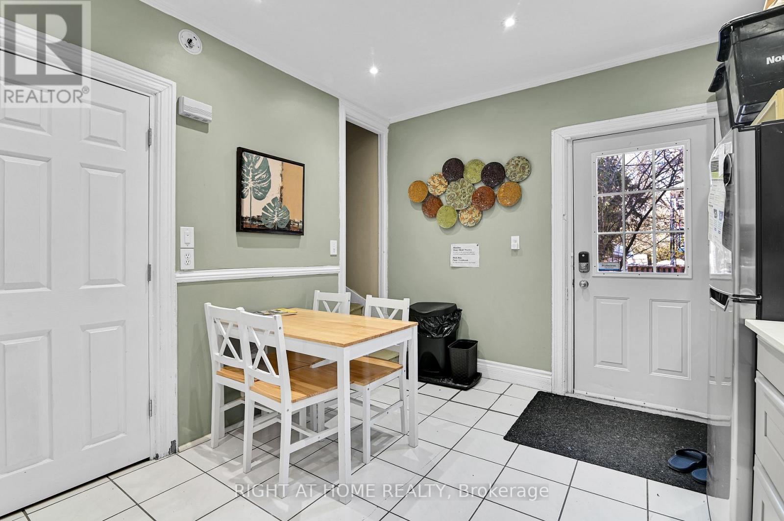 Kitchen w/back stairs and rear yard access - 95 Templeton Street, Ottawa, ON - Indoor