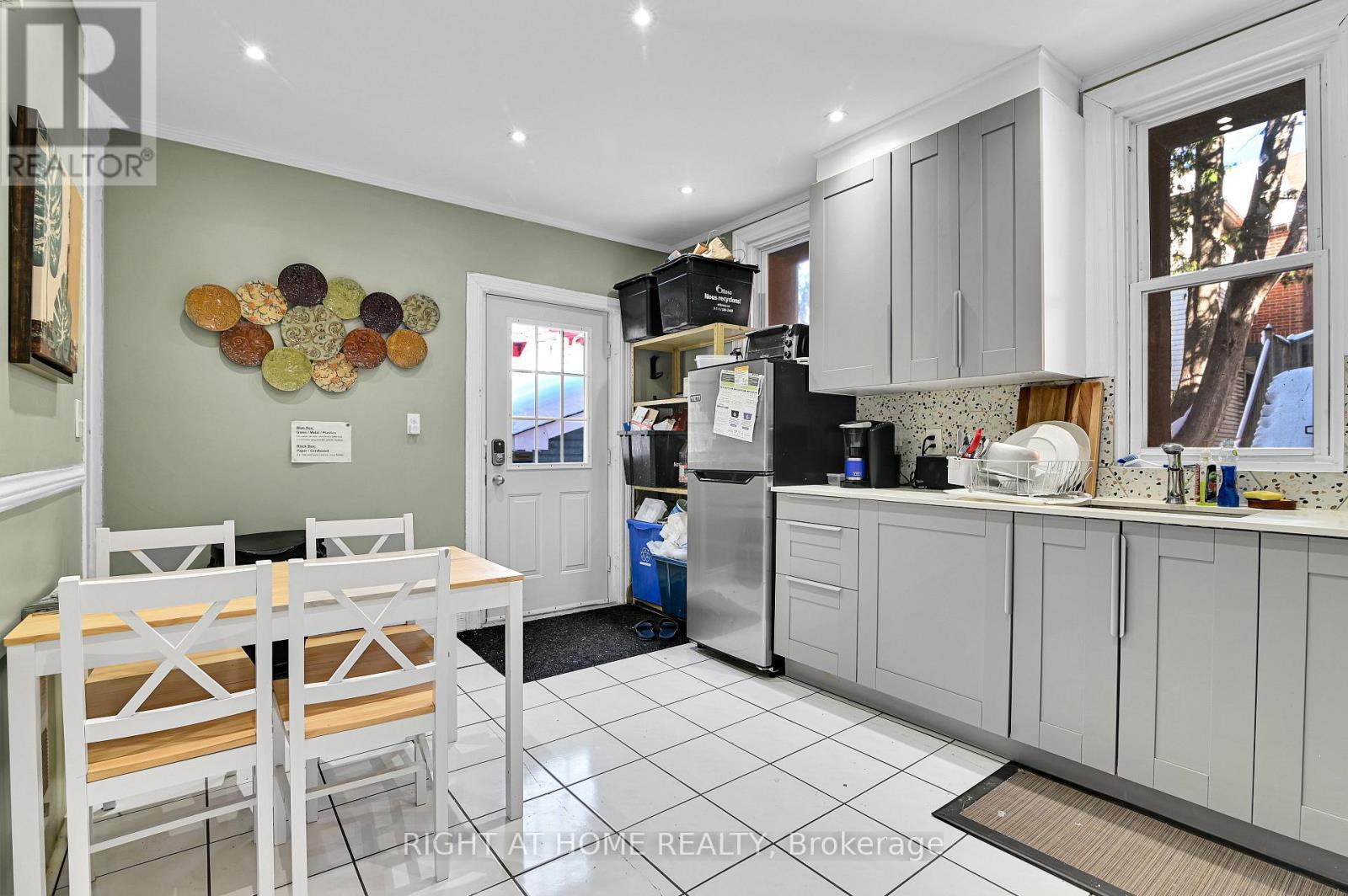 95 Templeton Street, Ottawa, ON - Indoor