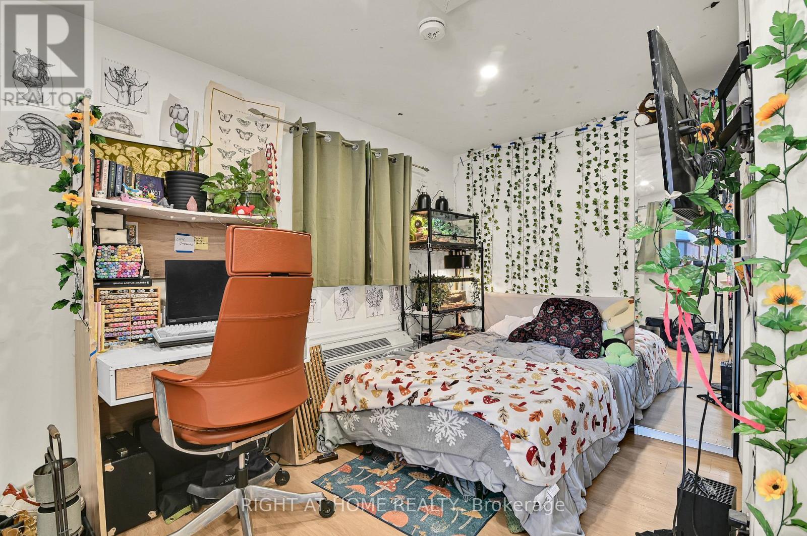 Coach house bedroom area - 95 Templeton Street, Ottawa, ON - Indoor Photo Showing Bedroom