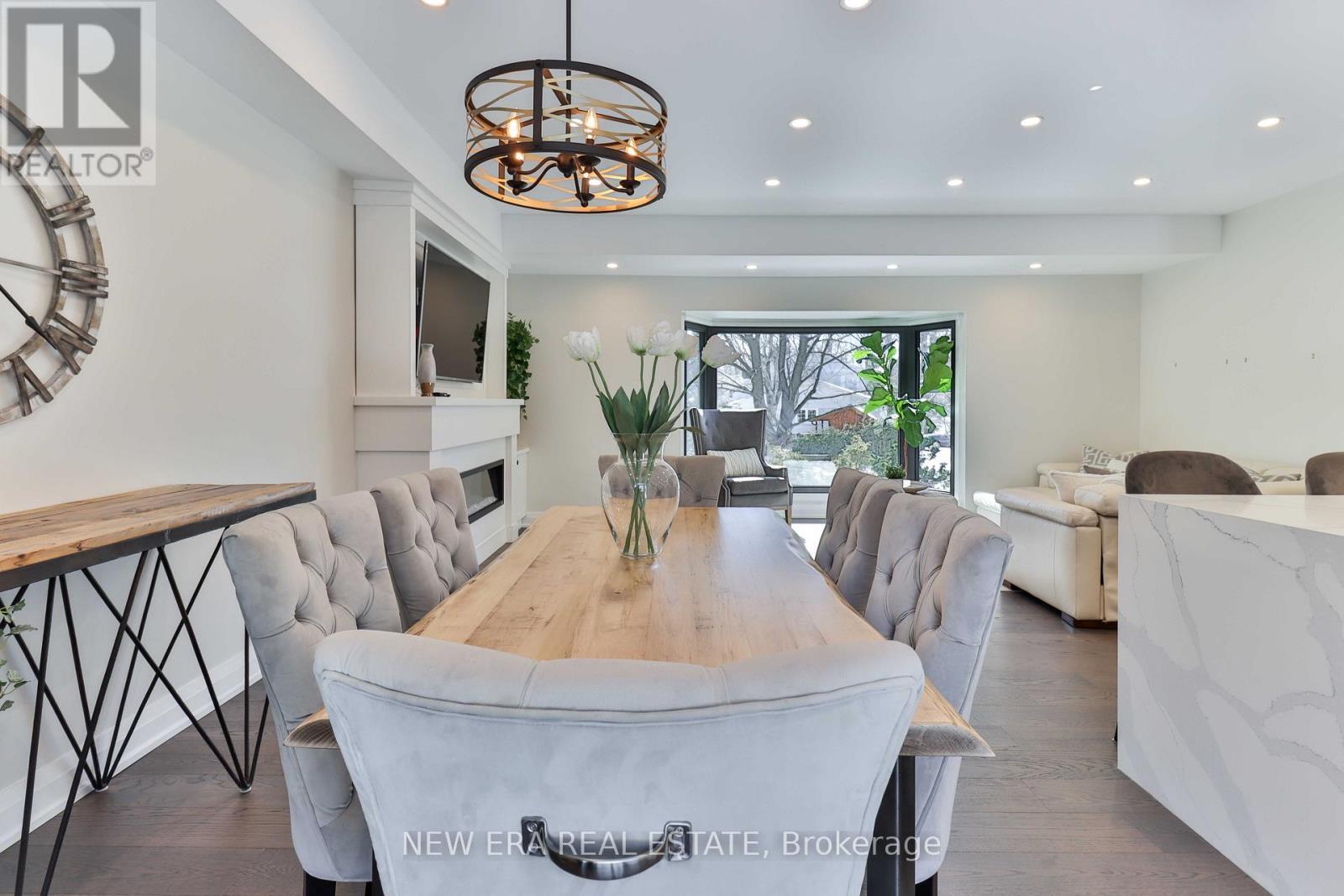 1481 Chasehurst Drive, Mississauga, ON - Indoor Photo Showing Dining Room