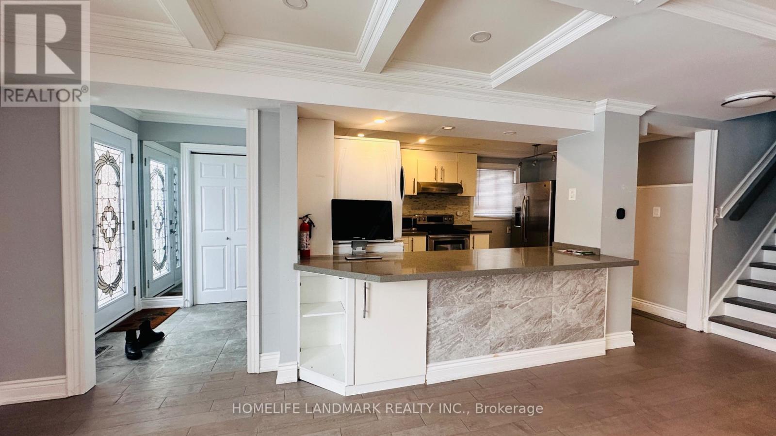 3079 Lindenlea Drive, Mississauga, ON - Indoor Photo Showing Kitchen