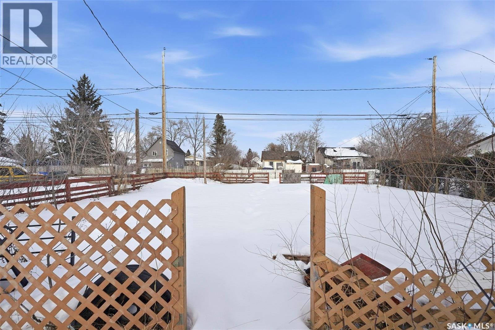 584 7Th Street E, Prince Albert, SK - Outdoor