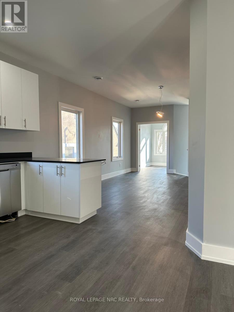 58 Griffith Street, Welland (Welland Downtown), ON - Indoor