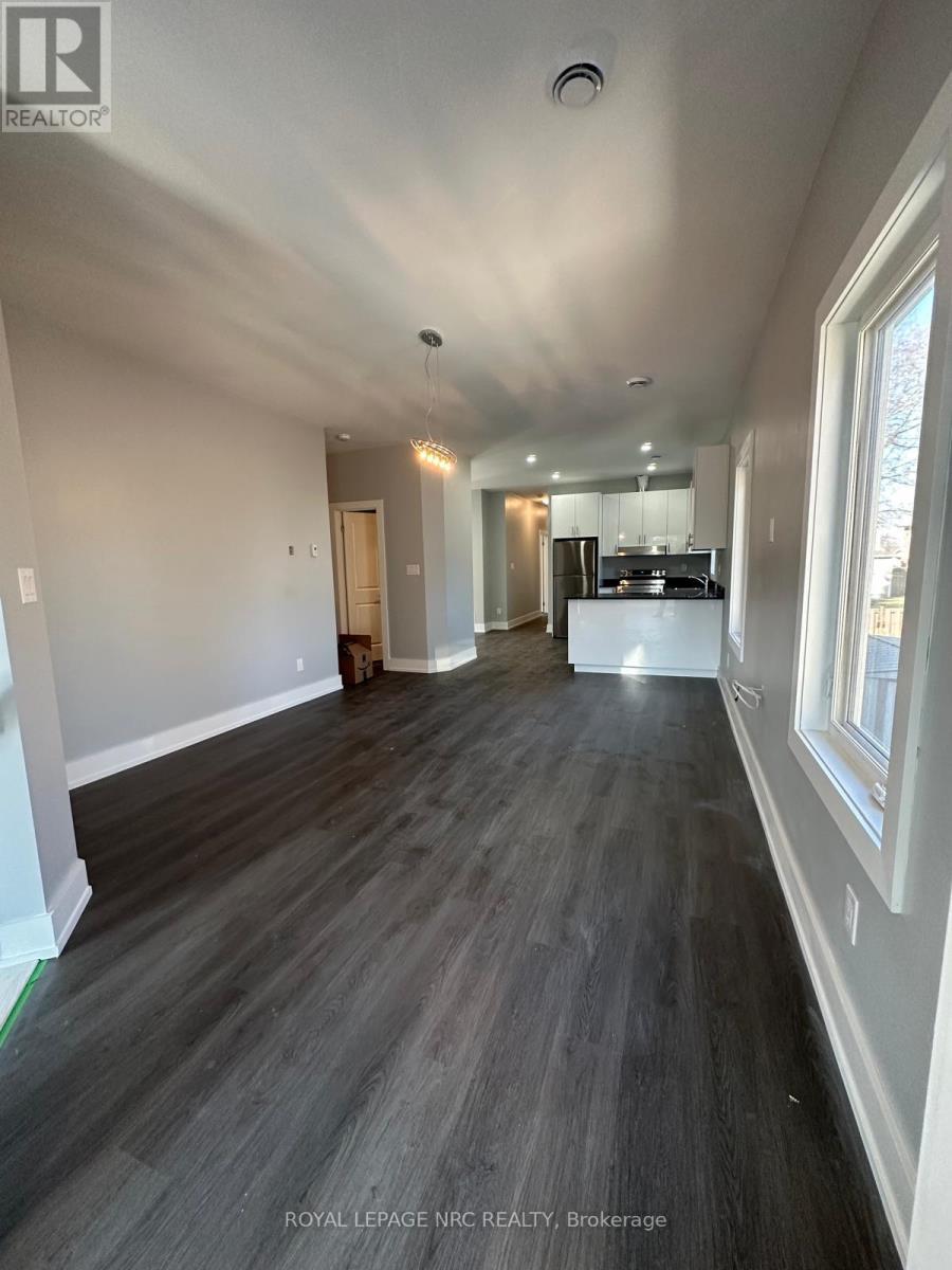 58 Griffith Street, Welland (Welland Downtown), ON - Indoor Photo Showing Other Room