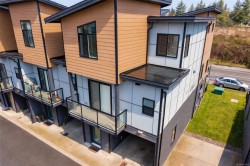 118-687 Strandlund Ave Langford, BC V9B 3G2