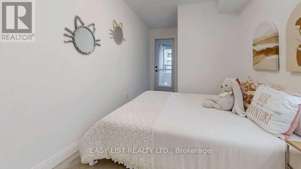 150 Alton Crescent, Vaughan, ON - Indoor Photo Showing Bedroom