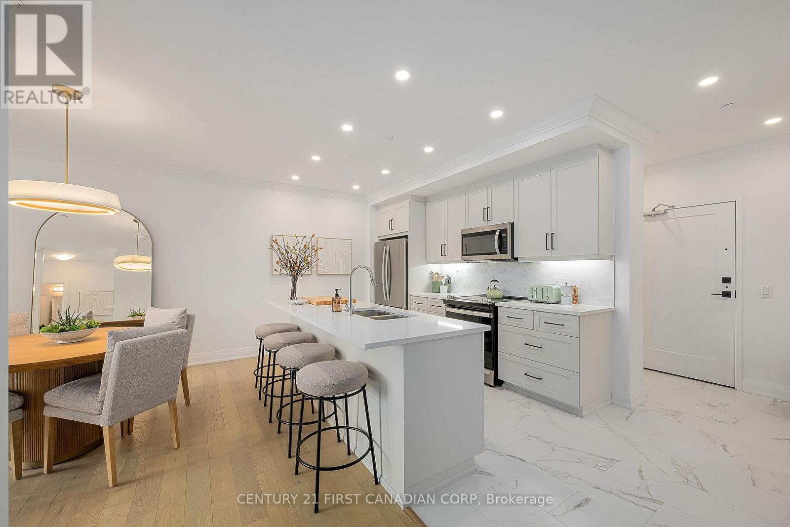 308 - 1560 Upper West Avenue, London South (South B), ON - Indoor Photo Showing Other Room