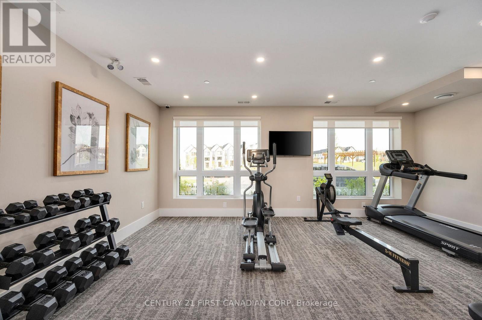 308 - 1560 Upper West Avenue, London South (South B), ON - Indoor Photo Showing Gym Room