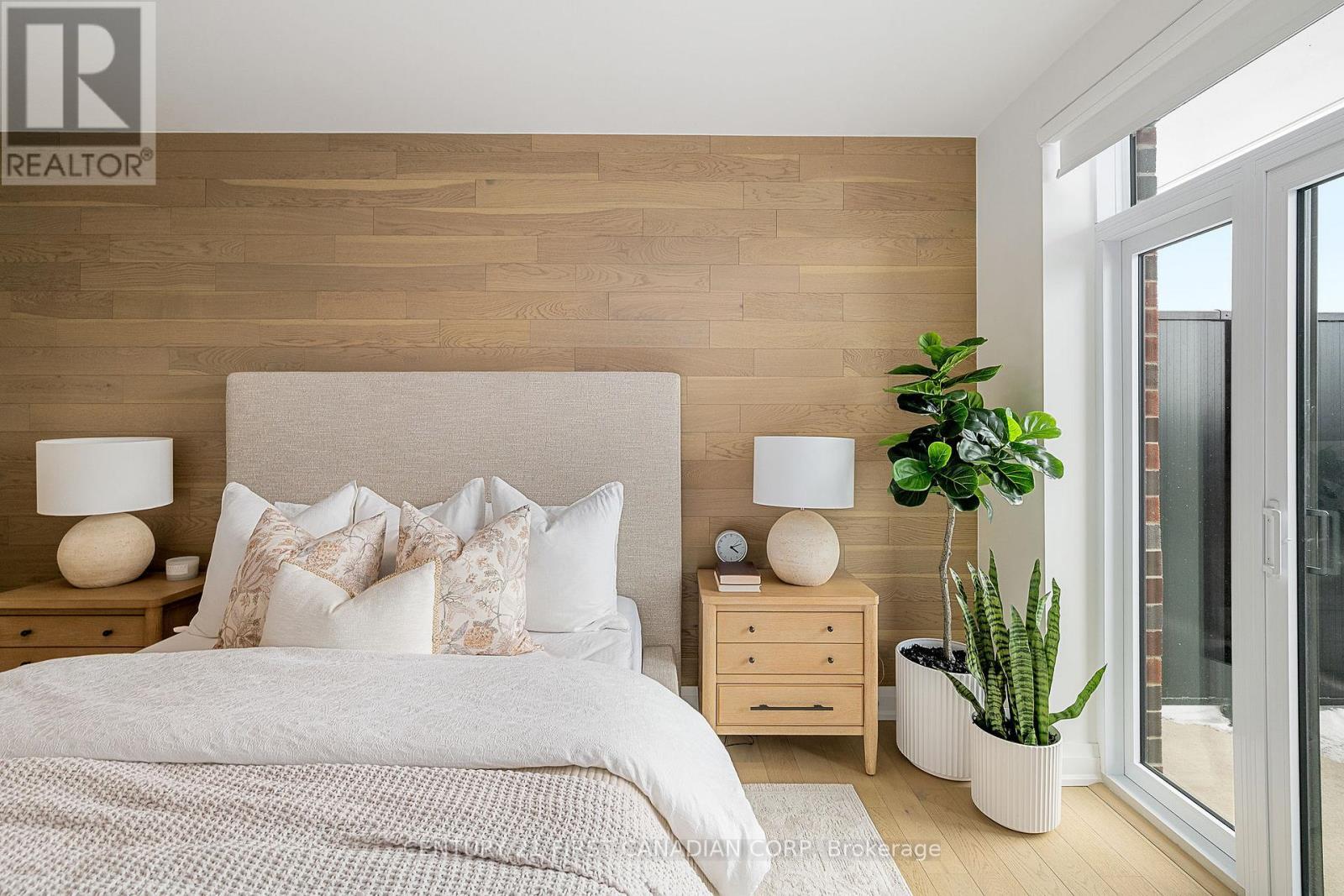 308 - 1560 Upper West Avenue, London South (South B), ON - Indoor Photo Showing Bedroom