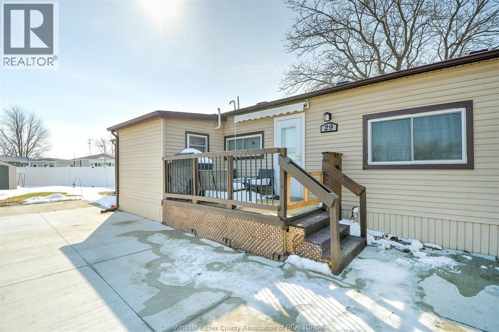 29 Parkside, Mcgregor, ON - Outdoor With Deck Patio Veranda With Exterior