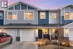 1403 Jumping Pound Common Cochrane, AB T4C 2L1