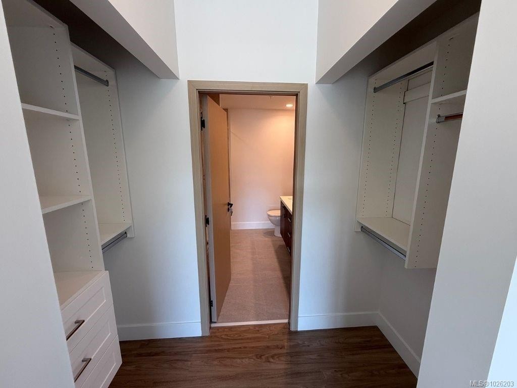 602-6320 Sentinal Dr, Nanaimo, BC - Indoor Photo Showing Other Room