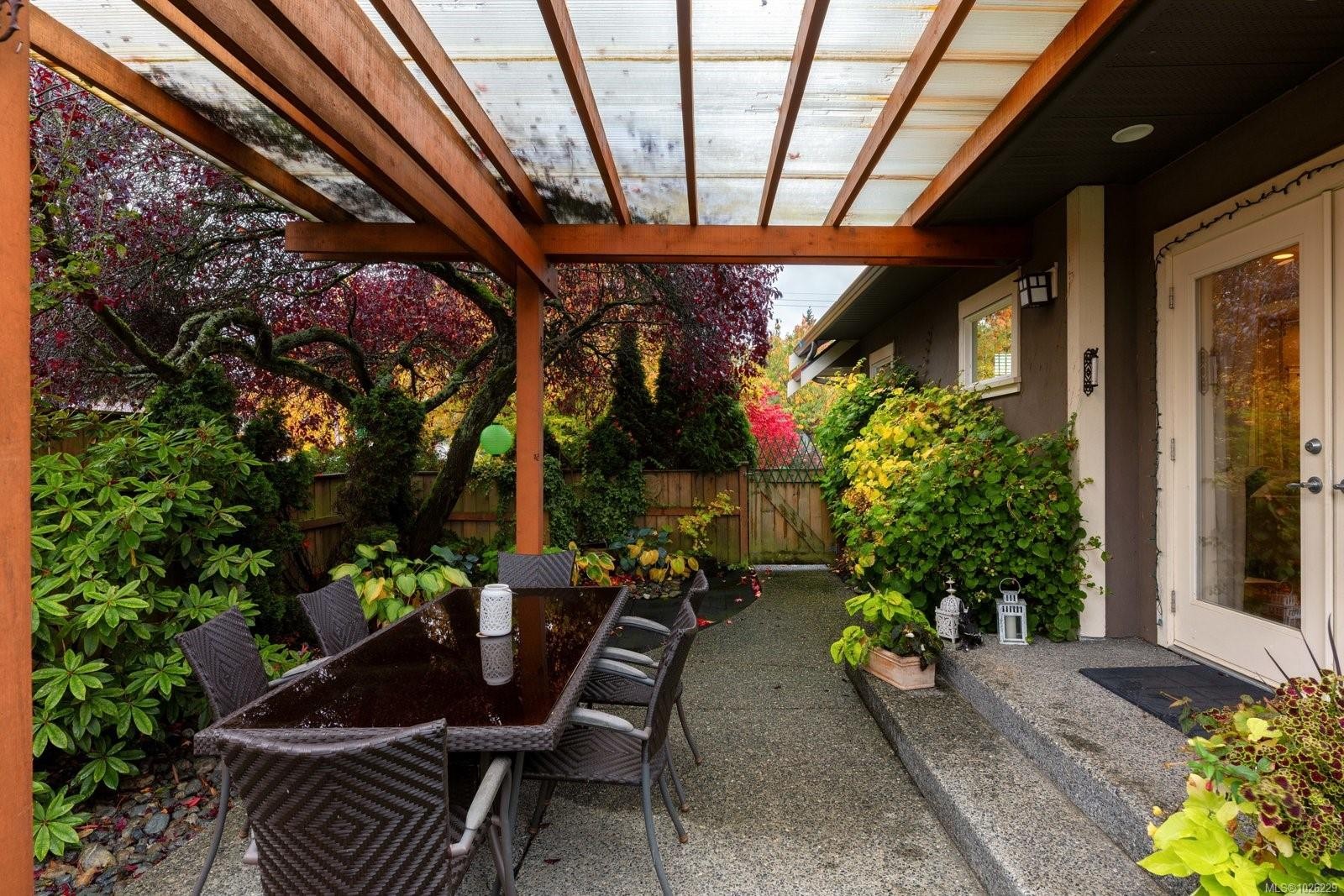 2324 Malaview Ave, Sidney, BC