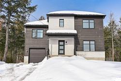 203 Rue du Curé-Presseault Saint-Colomban, QC J5K 0H8