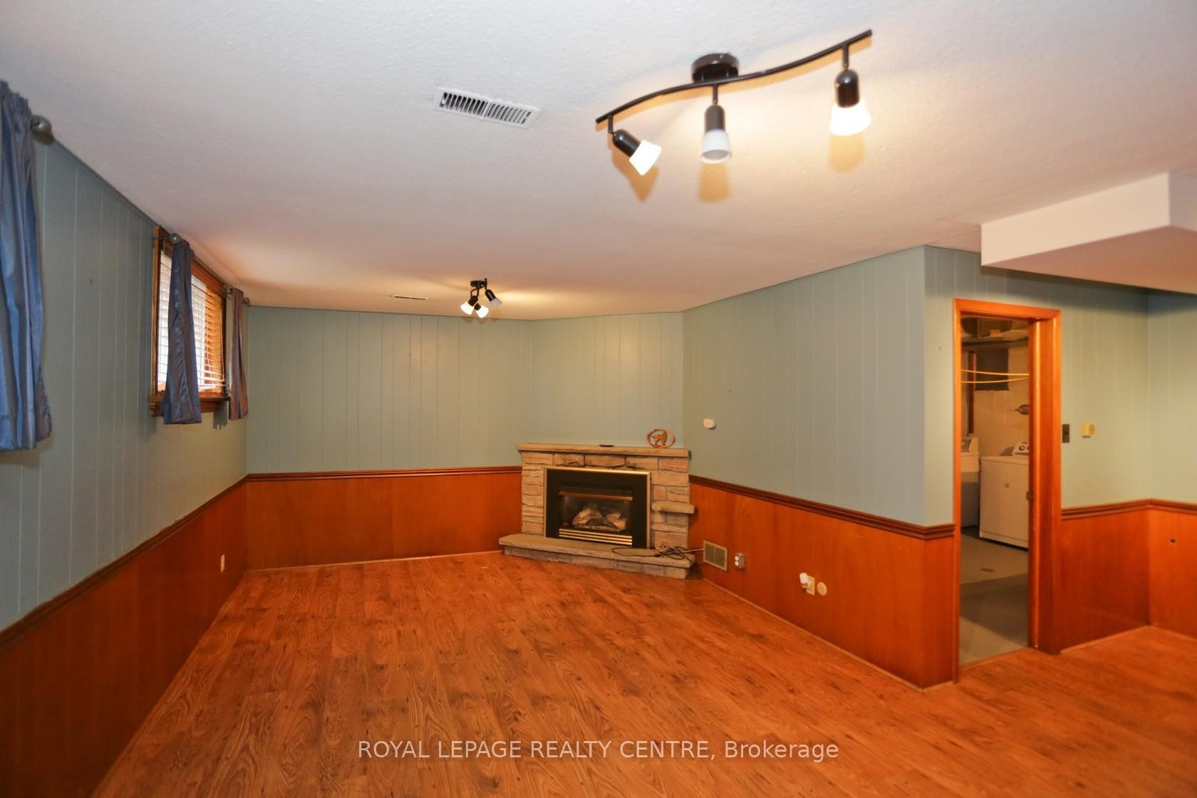 2341 Genevieve Drive, Mississauga, ON