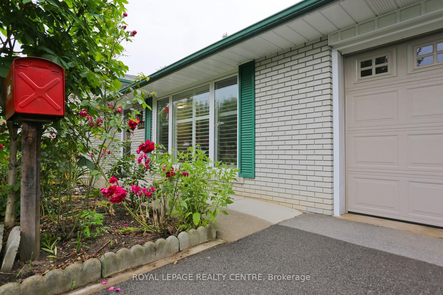 2341 Genevieve Drive, Mississauga, ON