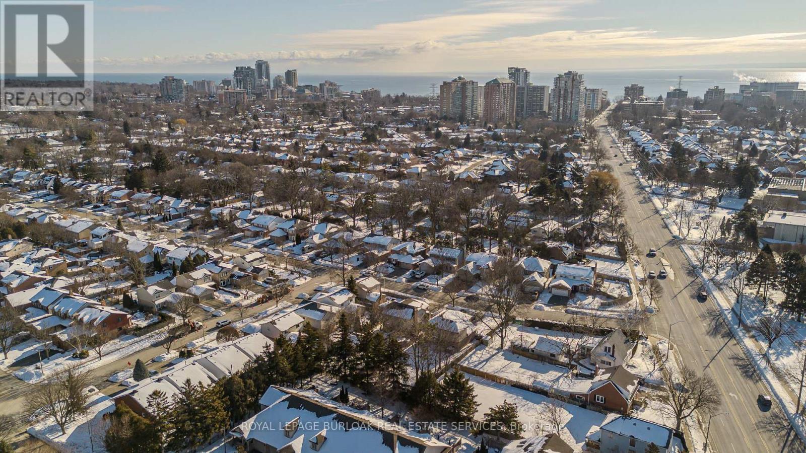 755 Maple Avenue, Burlington, ON - Outdoor With View