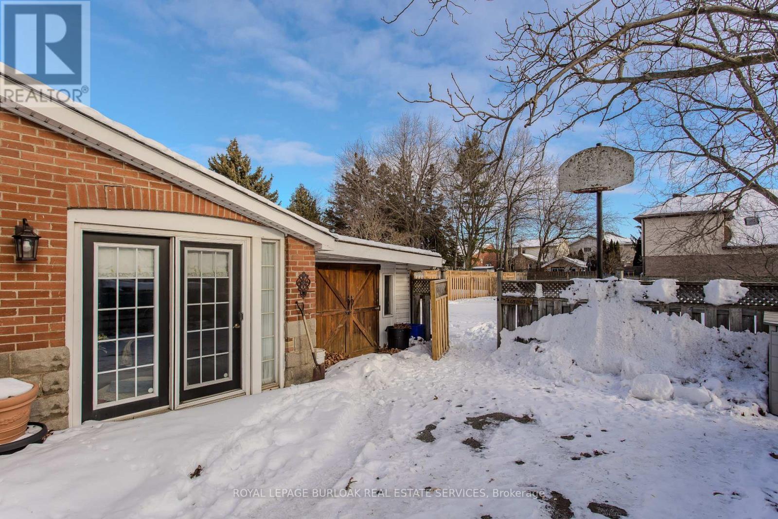 755 Maple Avenue, Burlington, ON - Outdoor